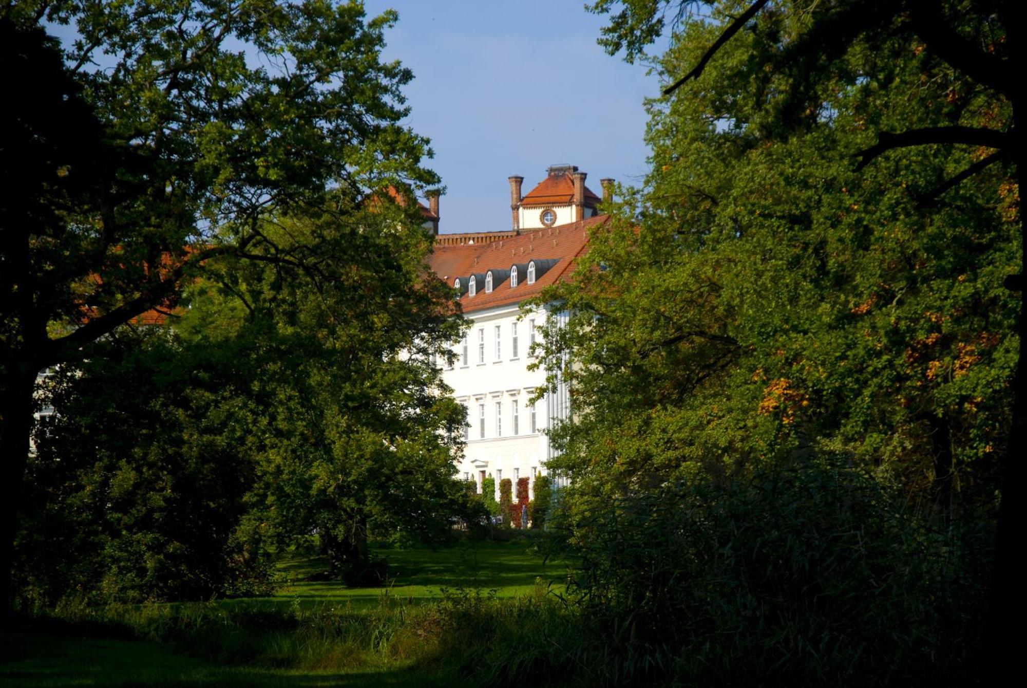 Schloss Luebbenau Exterior photo